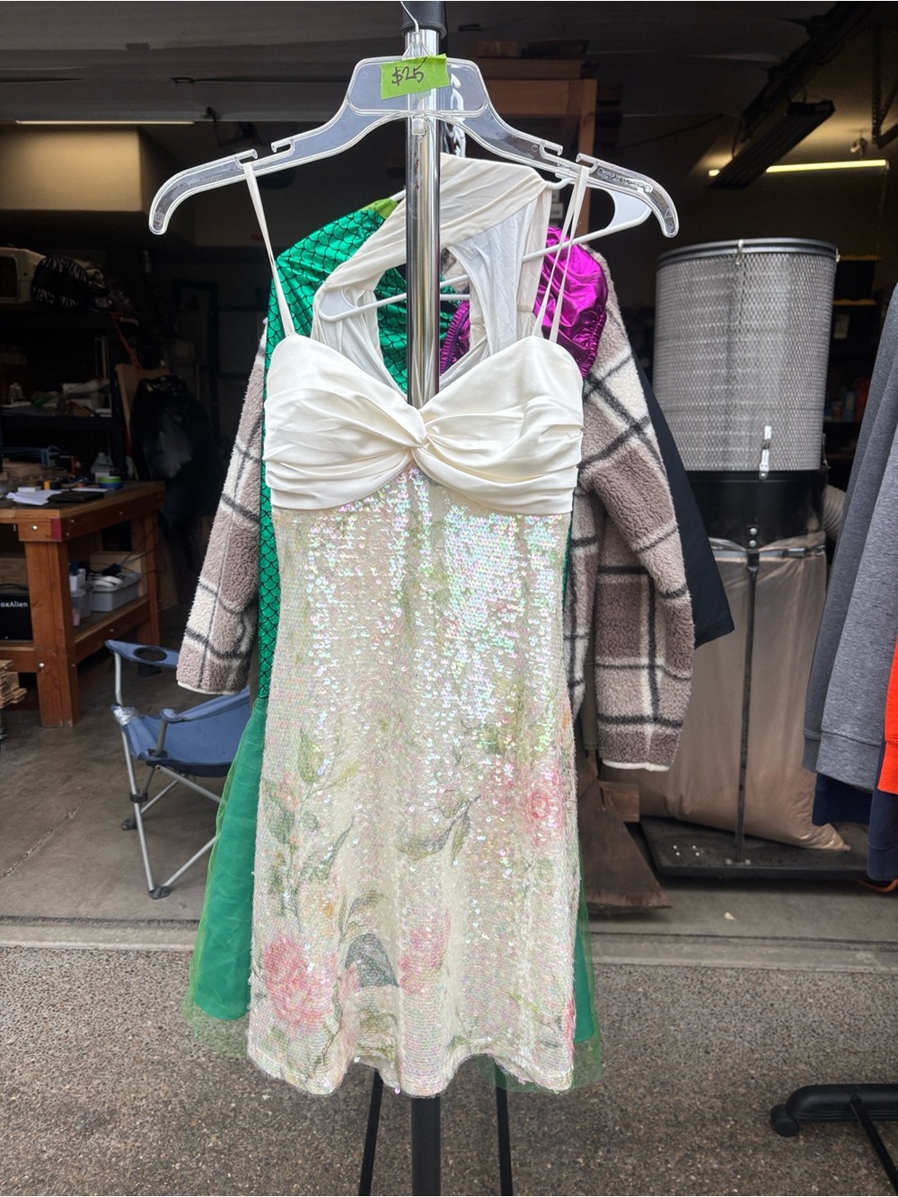 Windsor Ivory Sequin Bow-Front Formal Dress